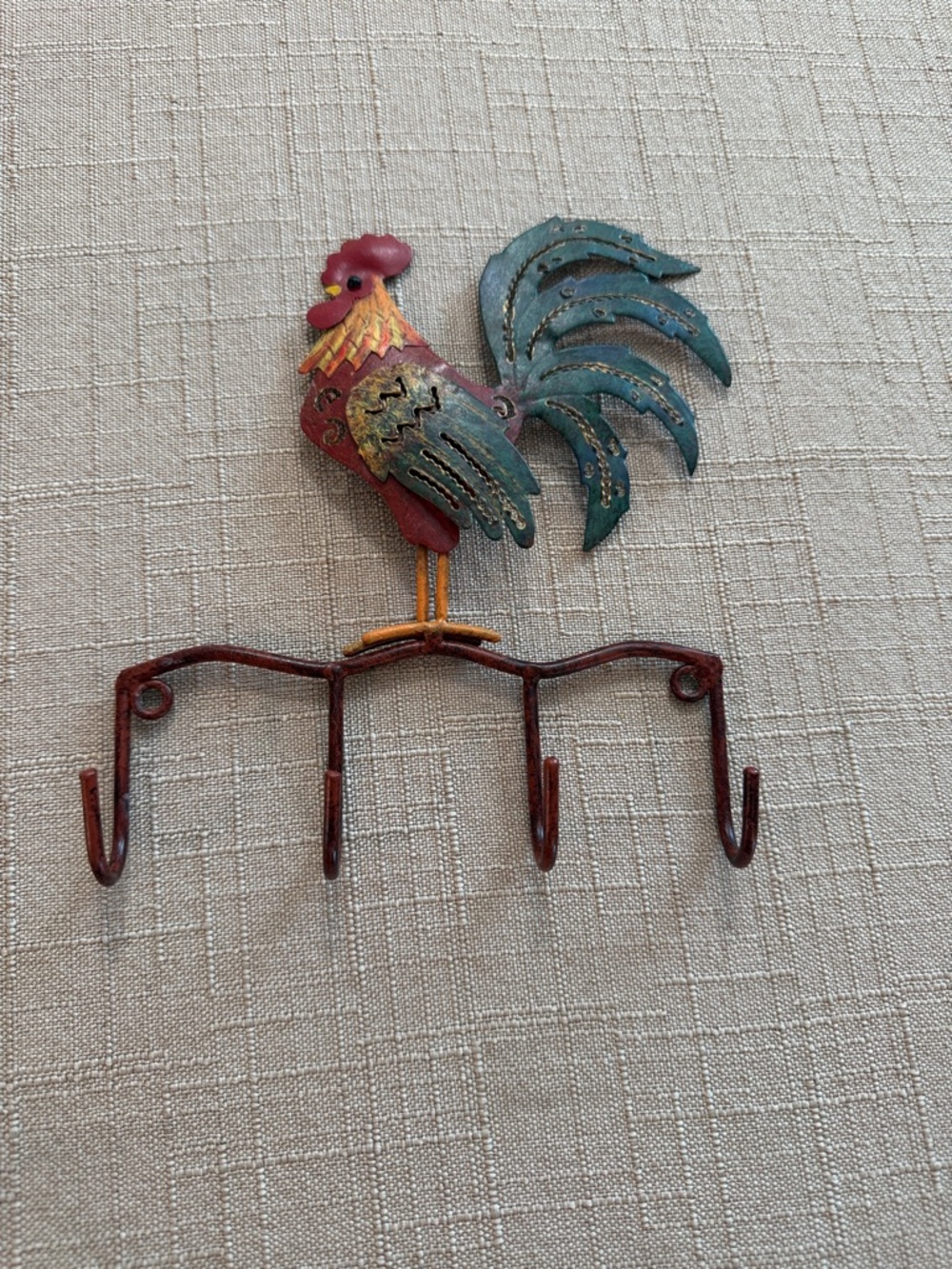 Rooster Wall Hook Rack - Multicolor Metal Farmhouse Accent key hook 6 inch decor